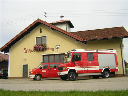 Feuerwehrhaus Oberalberting